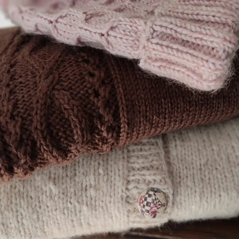 laine vêtement gilet bonnet bébé
