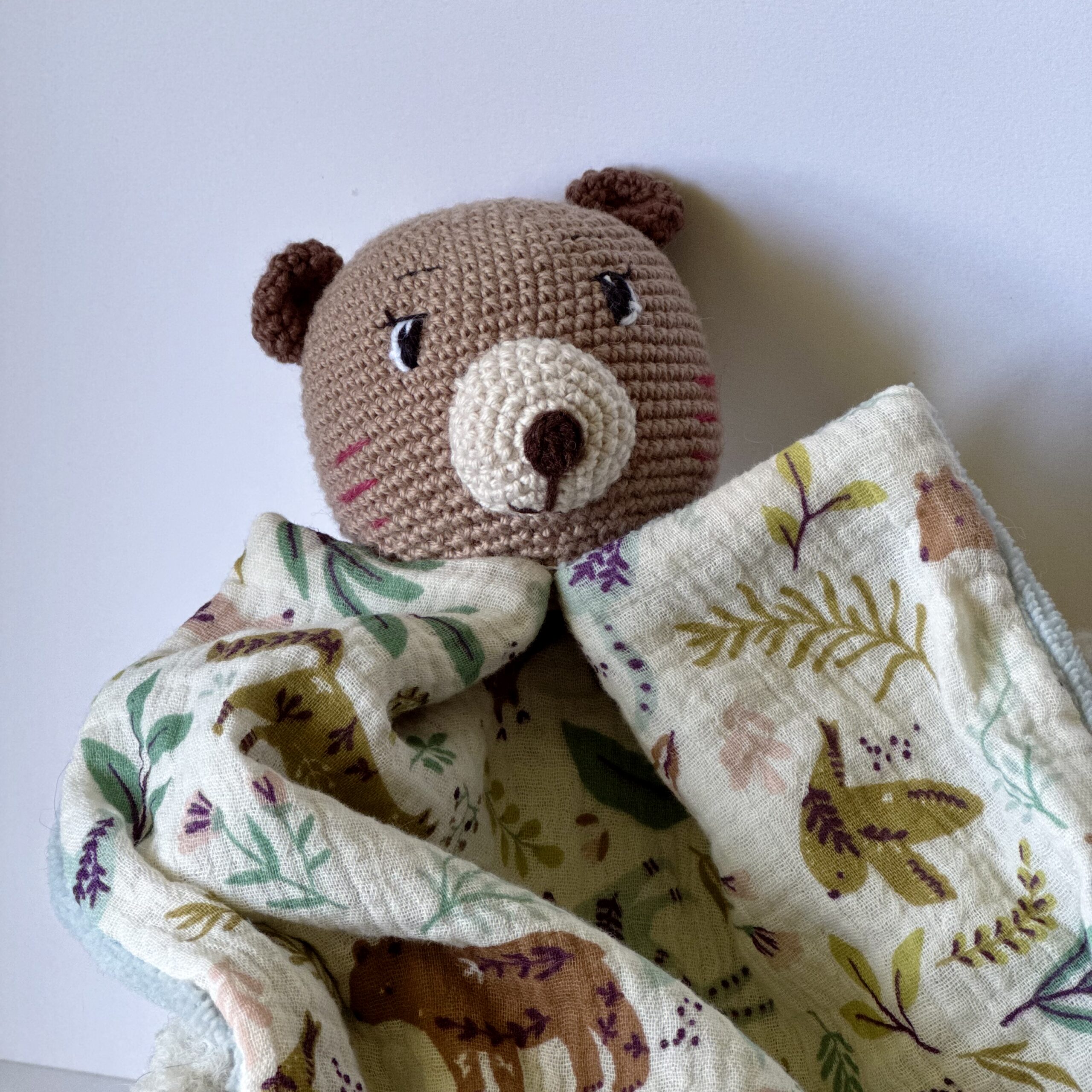 Doudou ourson pour bébés "Ours des sous-bois"